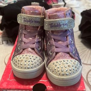 Twinkle toes sketchers size 6 toddler